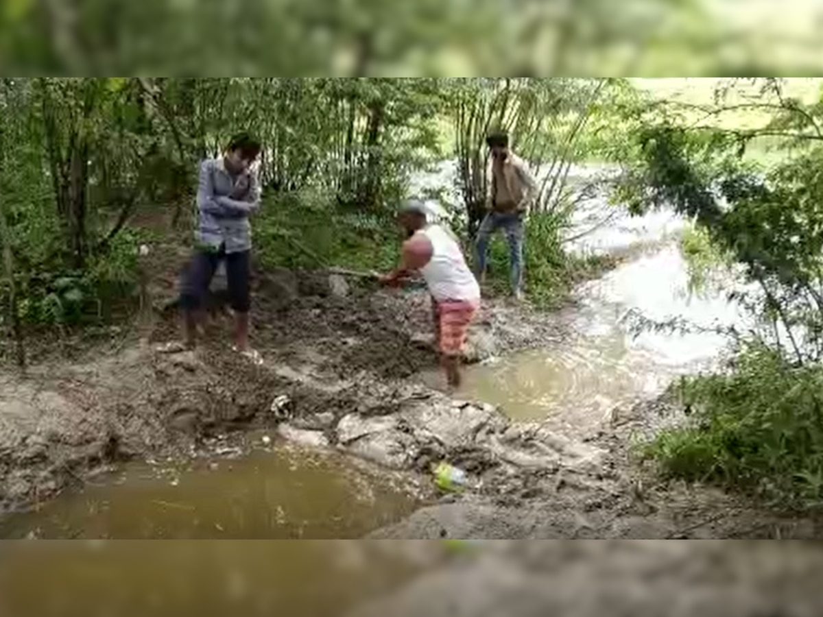 बेमौसम बरसात से किसानों की फसल बर्बाद, सरकार से की मुआवजे की मांग
