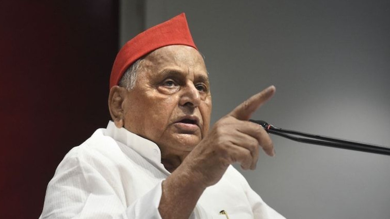 Mulayam Singh Yadav Was Called Dhartiputra Of Politics Because He Remembered Every Party Worker
