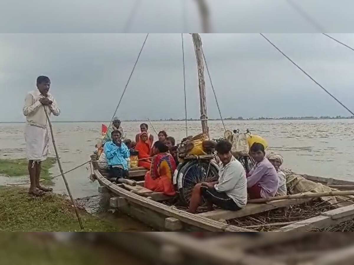 Barabanki: सरयू नदी की धारा चीर नदी पार करने वालों ने बताई आपबीती, कटान से बेघर हुए लोगों ने सुनाया खौफनाक मंजर