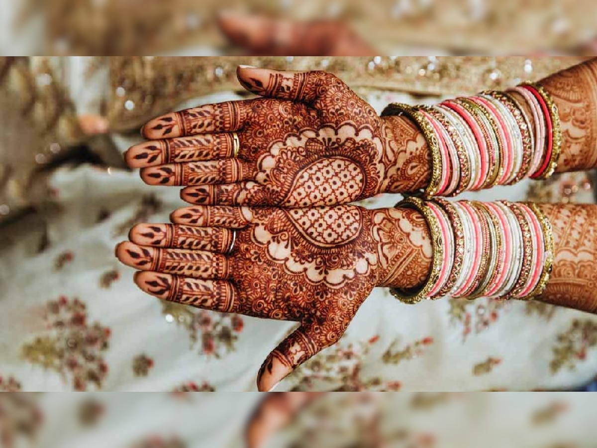 Mehndi Design in Karwa Chauth beautiful simple mehndi design full hand ...