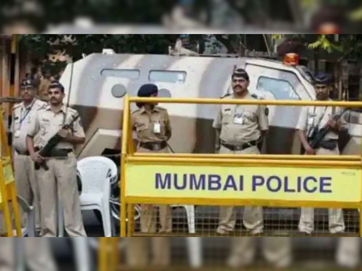 Mumbai Police: दाऊद गैंग के खिलाफ मुंबई क्राइम ब्रांच की बड़ी कार्रवाई, 5 लोगों को किया गिरफ्तार 
