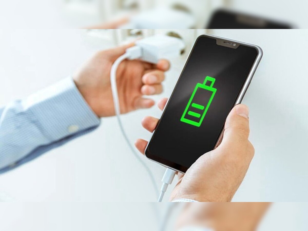 Smartphone को बार-बार नहीं करना पड़ेगा चार्ज! जान लें बैटरी बढ़ाने के ये जबरदस्त टिप्स