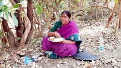 एक नक्सली की कहानीः बंदूक छोड़ उठाया था किताब; वकील, MLA के बाद बनी Ph.D 
