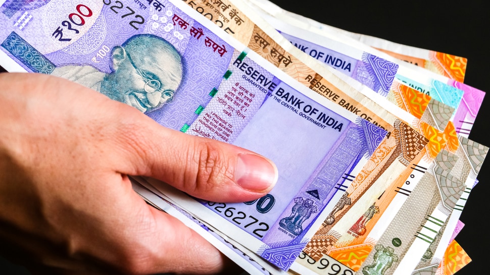 Shocking: पिछले 20 साल से एक ही काम करता रहा शख्स, अचानक अकाउंट में आए 41,00,000 रुपये