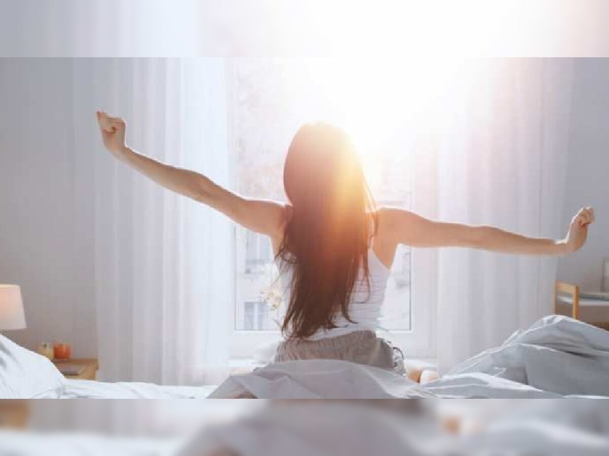 Health Tips: सुबह उठने के तुरंत बाद करें ये काम, रहेंगे सारा दिन फ्रेश और एनर्जेटिक