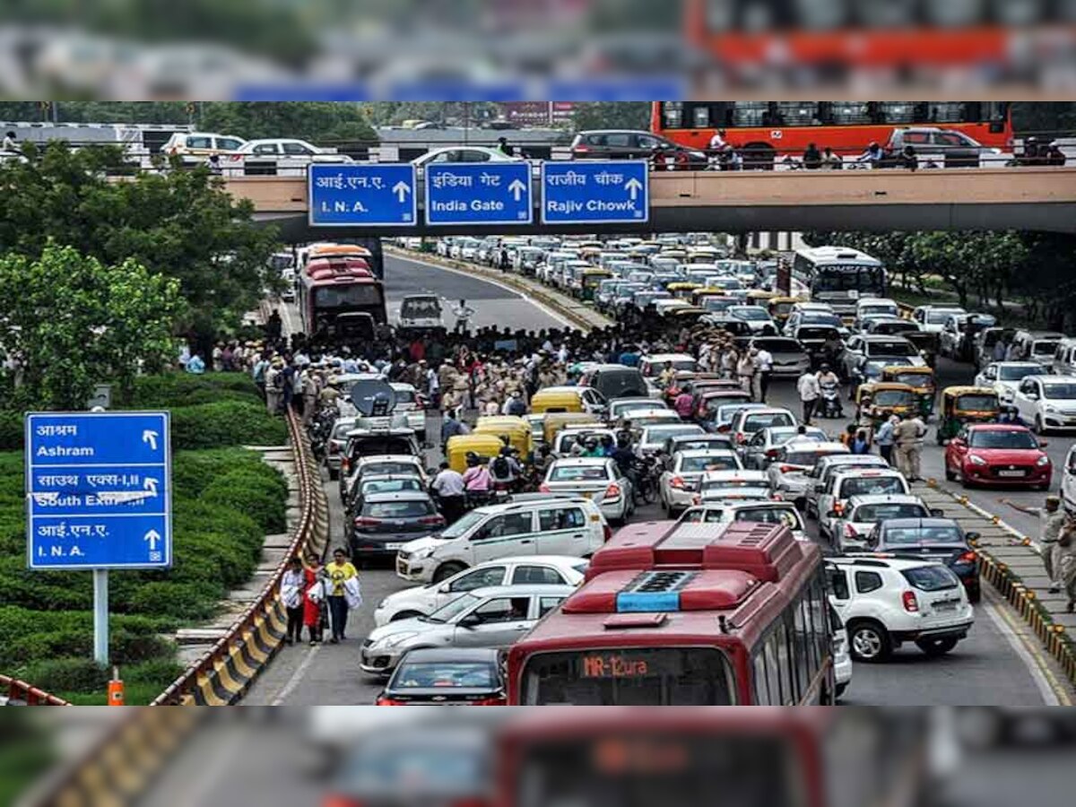 Delhi Traffic Update: दिवाली से पहले शॉपिंग करने का है प्लान तो इन 4 दिन रखें ध्यान, वरना खाएंगे ट्रैफिक के धक्के