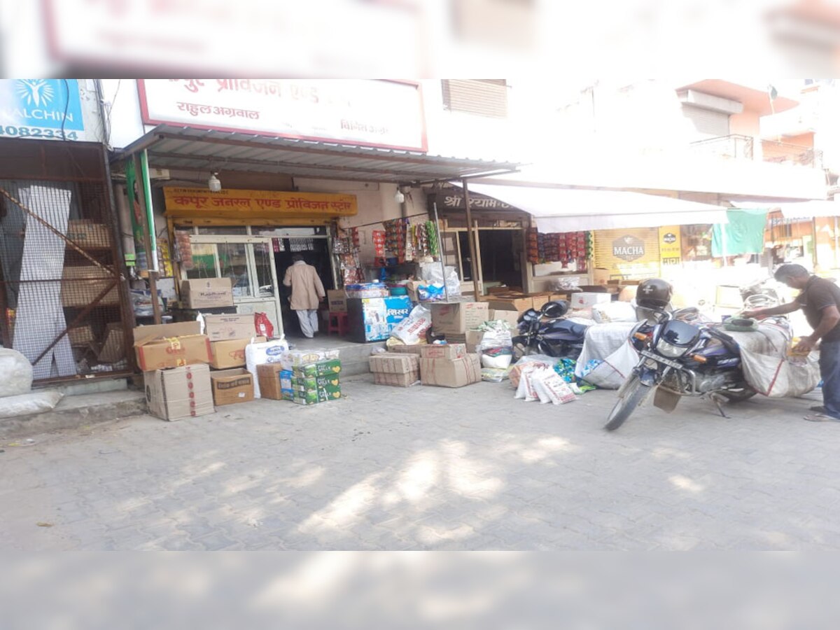 दिवाली पर सूने दिखे बाजार 