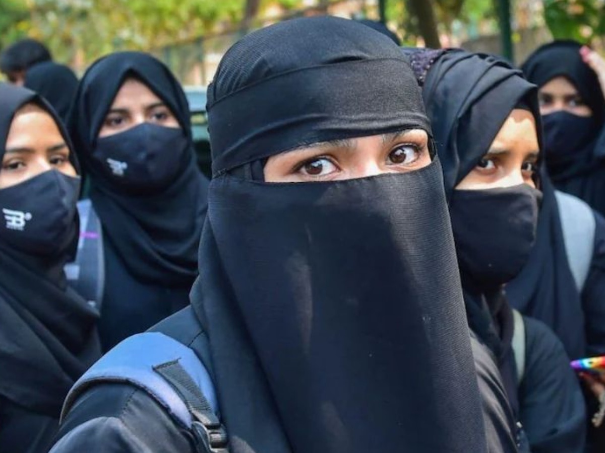 Hijab Controversy: कर्नाटक के बाद अब बिहार में हिजाब को लेकर विवाद, छात्रा ने टीचर पर लगाया देशद्रोही कहने का आरोप