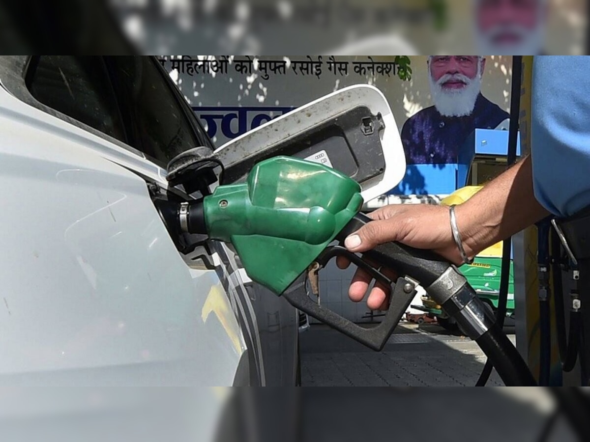 Petrol Diesel Price Today: त्योहारों में महंगा हो सकता है पेट्रोल डीजल, जानें आज आपने शहर की कीमत 