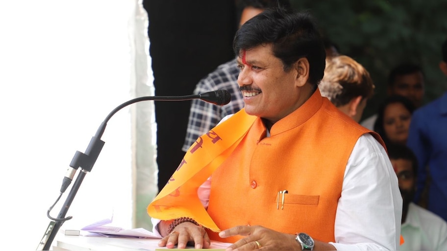 Anil Firojiya Weight Loss Story: गडकरी ने दिया वजन कम करने का चैलेंज तो सांसद ने कर दिया कमाल, मिले इतने हजार करोड़