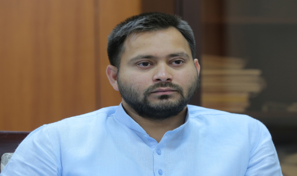 कोर्ट ने तेजस्वी यादव को सोच-समझ कर बोलने की नसीहत दी, IRCTC घोटाले में स्पेशल अदालत से मिली राहत कोर्ट ने तेजस्वी यादव को सोच-समझ कर बोलने की नसीहत दी, IRCTC घोटाले में स्पेशल अदालत से मिली राहत