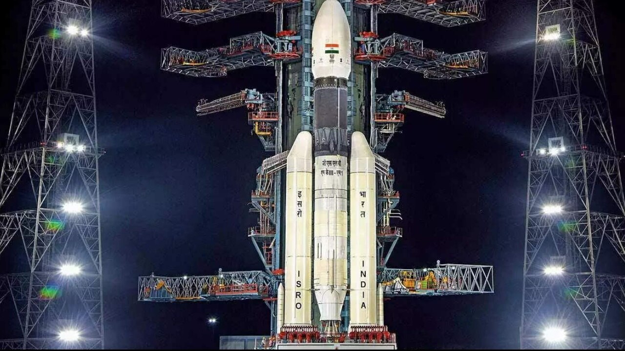 ISRO प्रमुख ने बताया कब होगा चंद्रयान-3 का प्रक्षेपण, चंद्रयान-2 के दौरान हुई चूक से ऐसे निपटा जाएगा