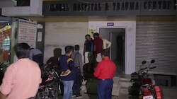 UP: प्लेटलेट्स की जगह मौसम्बी का जूस चढ़ाए जाने का आरोप, मरीज की मौत, अस्पताल सील 