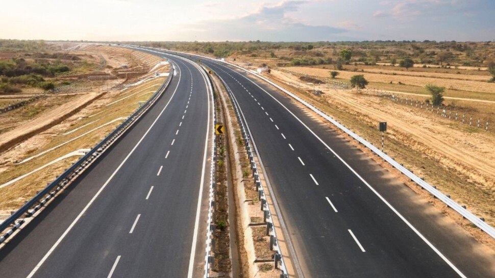 Bundelkhand Expressway Toll Tax imposed on Bike Car and Heavy Truck