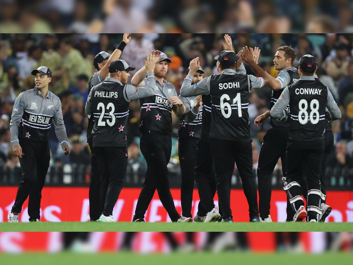T20 World Cup AUS vs NZ: डेवोन कॉन्वे ने तोड़ा विराट का रिकॉर्ड, तूफानी बल्लेबाजी के किया सबको हैरान