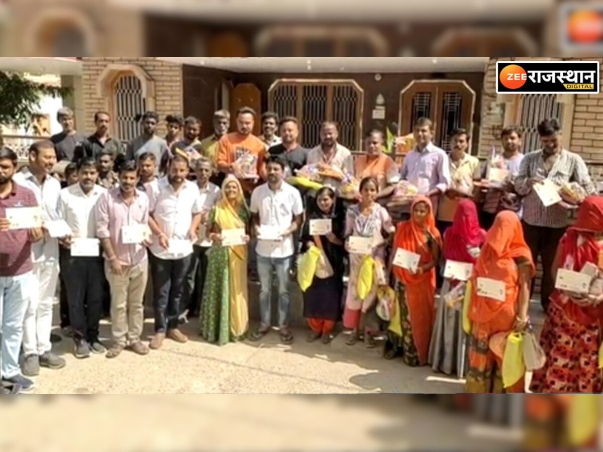 जालोर पार्षद लक्ष्मणसिंह सांखला ने दीपावली महोत्सव वाल्मीकि समाज के लोगों के साथ मनाया