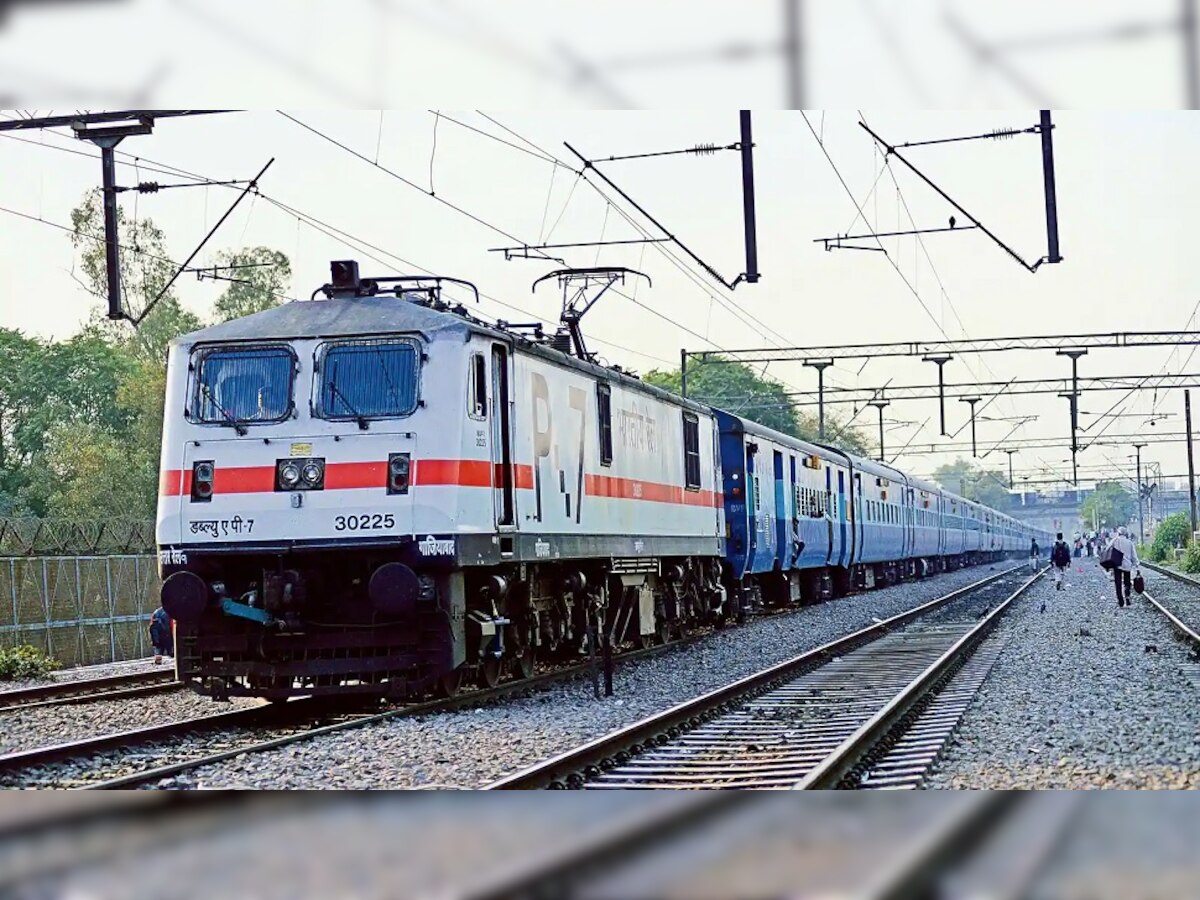 Indian Railways : दिवाली और छठ पर स्पेशल ट्रेन में रहेगी अतिरिक्त कोच की व्यवस्था, यात्रियों को नहीं होगी असुविधा