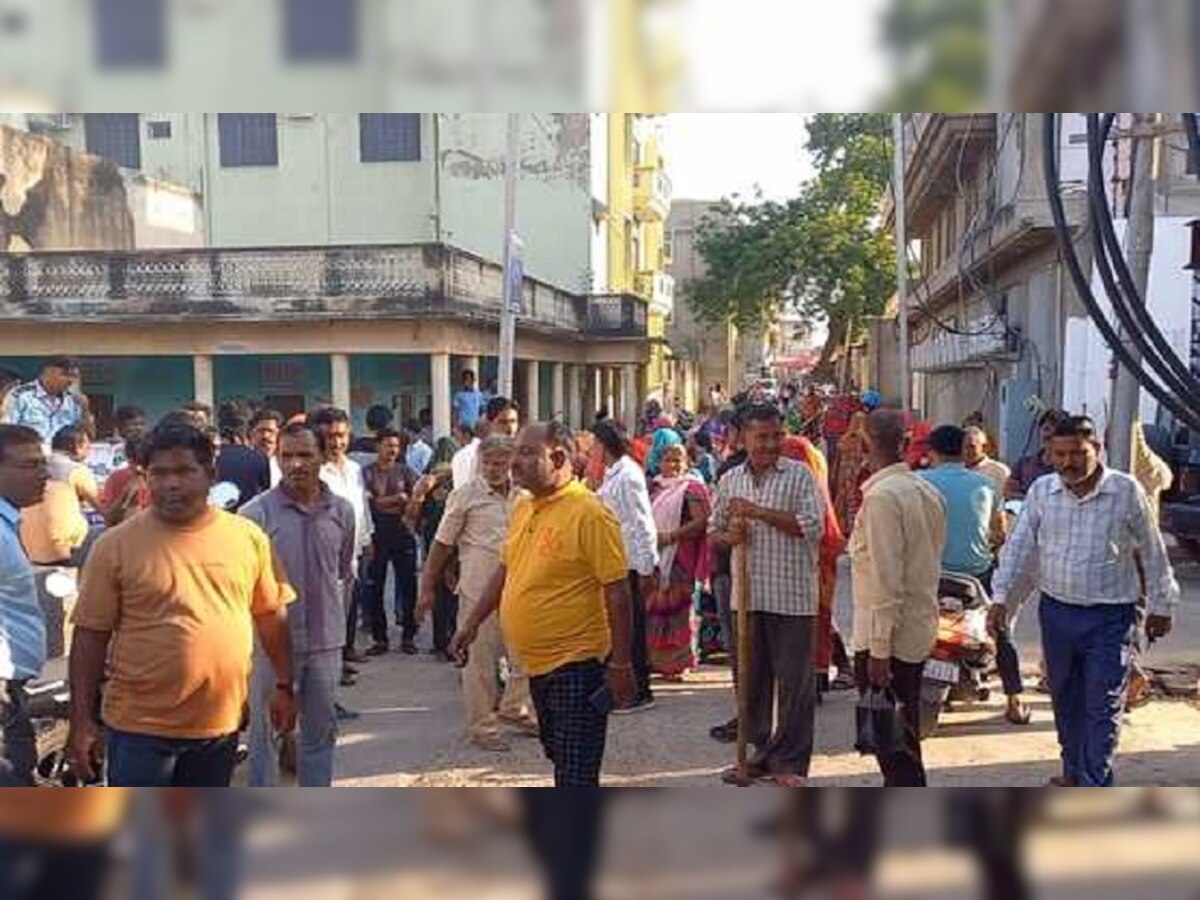 दीपावली का बोनस नहीं मिलने पर नगरपालिका के सफाई कर्मचारियों ने जताया विरोध
