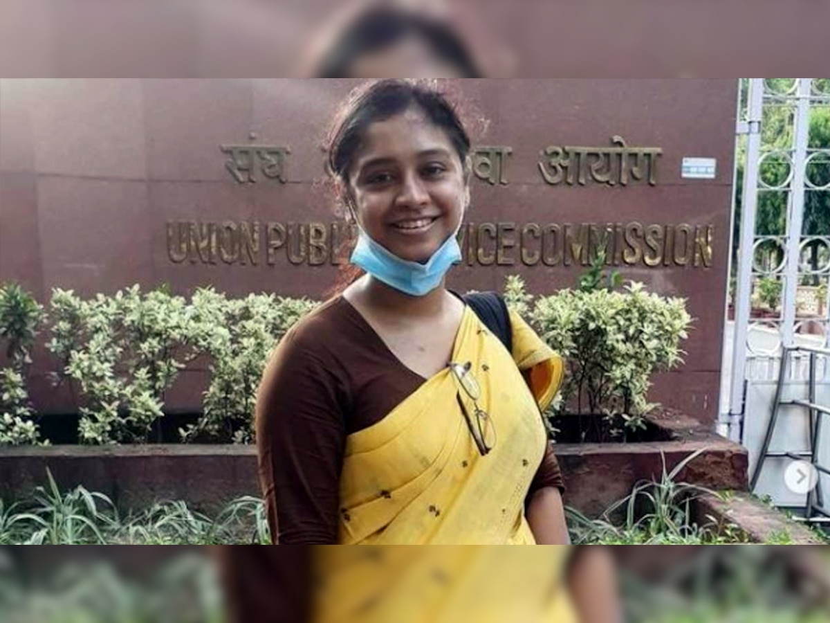 IAS Success Story: जॉब के साथ ही यशनी ने निकाली UPSC परीक्षा, इस ट्रिक को अपनाकर हुईं पास