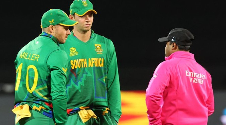 SA vs ZIM: जीत के लिये 5 ओवर में चाहिये थे 50 रन, 3 ओवर में बनाये 51 फिर भी नहीं जीती साउथ अफ्रीका, जानें क्या है मामला