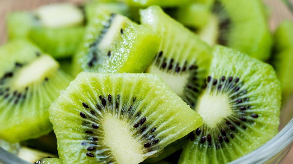 benefits-of-eating-kiwi-fruit-how-to-increase-platelets-in-dengue-fever