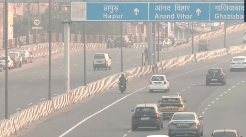 दिल्ली एनसीआर: दिवाली की अगली सुबह हवा गुणवत्ता बेहद खराब कैटेगरी में पहुंची, जानें एक्यूआई