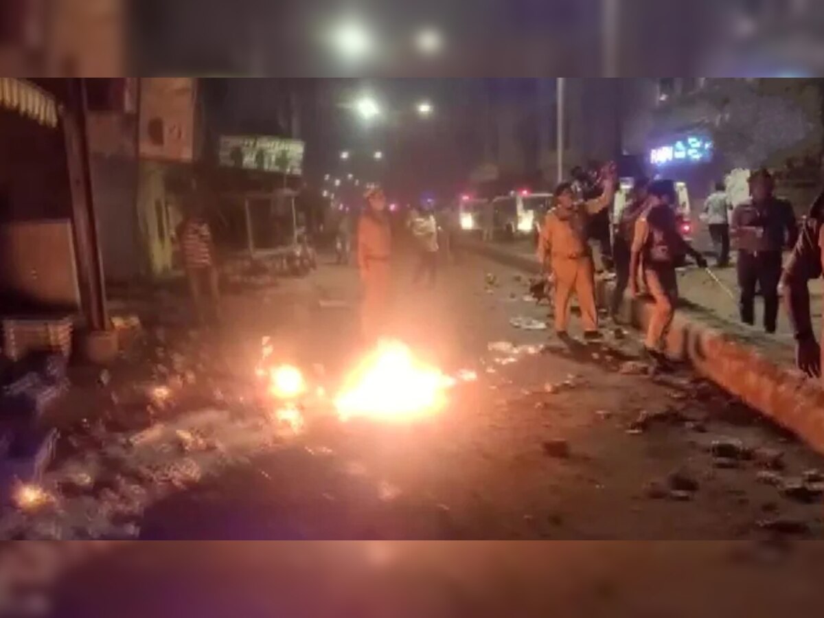 Vadodara: दिवाली की रात वडोदरा में स्ट्रीट लाइट बंद कर सांप्रदायिक हिंसा, 19 लोग गिरफ्तार