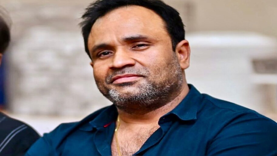 फिल्ममेकर कमल किशोर ने बीवी पर इसलिए चढ़ाई कार, केस दर्ज