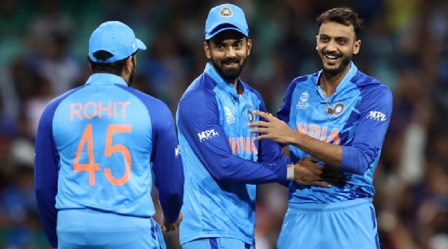 IND vs NED: सिडनी में भारतीय बल्लेबाजों ने की रनों की बारिश, गेंदबाजों ने बनाया टेबल टॉपर 