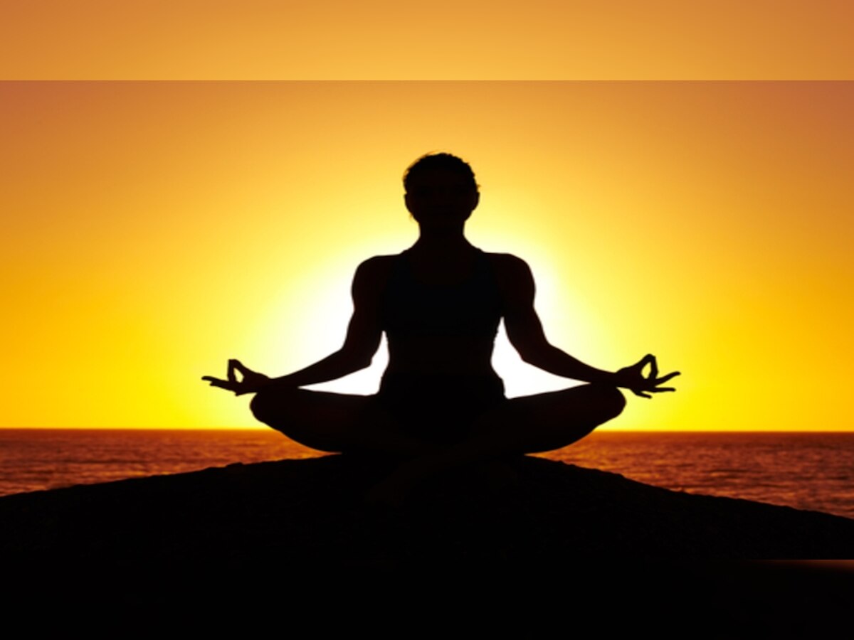 Meditation Tips: मेंटल हेल्थ के लिए फॉलो करें मेडिटेशन के ये बेस्ट टिप्स, शुरुआत करना होगा आसान