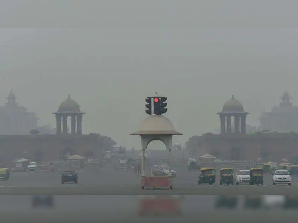 Delhi-NCR में बढ़ रही प्रदूषण की रफ्तार, आनंद विहार में AQI पहुंचा 400 के पार 
