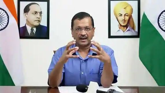 अरविंद केजरीवाल के &#039;नोट पर फोटो&#039; वाले बयान पर भड़के सेलेब्स, कहा-&#039;और ये सब गिर गए.. आखिरकार..&#039;