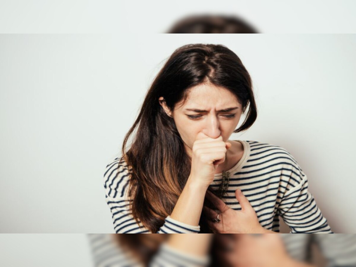 Steam For Cough: बदलते मौसम में खांसी से हैं परेशान? तो पानी में इस चीज को मिलाकर लें भाप, तुरंत मिलेगा आराम 