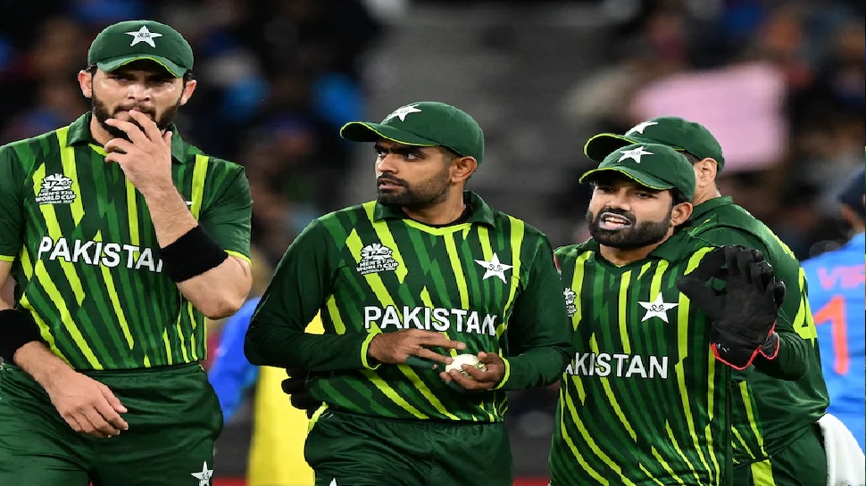 Wasim Akram Advice to Babar Azam After Loss Against Zimbabwe in T20