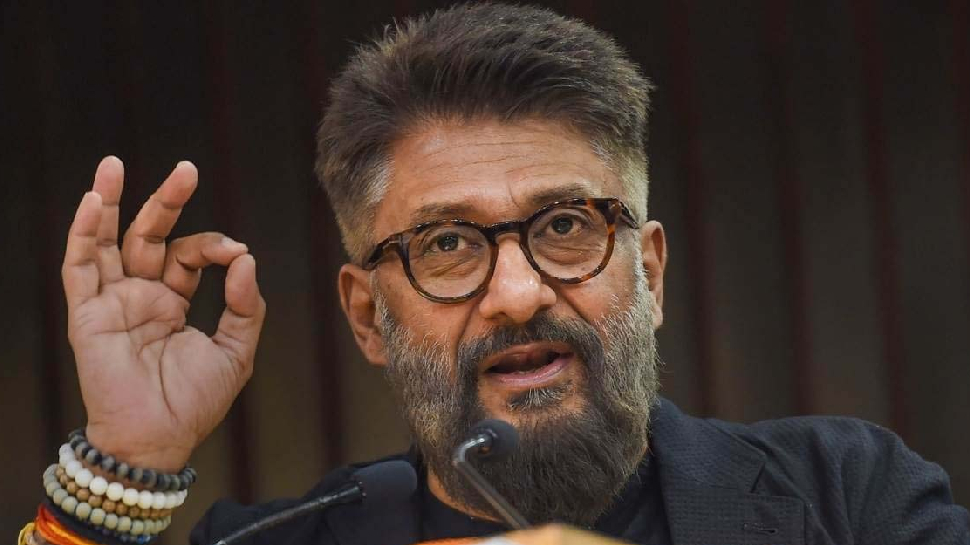 Vivek Agnihotri ने इंडस्ट्री पर निकाली भड़ास, बोले- क्या अंधा, गूंगा, बहरा हो गया है बॉलीवुड Vivek Agnihotri ने इंडस्ट्री पर निकाली भड़ास, बोले- क्या अंधा, गूंगा, बहरा हो गया है बॉलीवुड