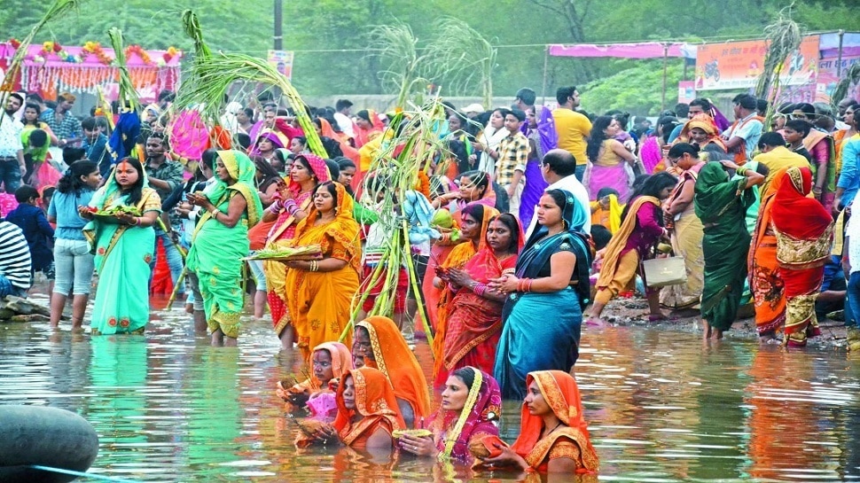 Chhath Puja 2022 Ghat Live Lord Surya Deva Evening Arghya Know How People Celebrate This Ritual 7654