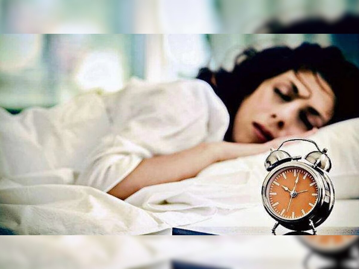 Over Sleeping: जरूरत से ज्यादा सोने की आदत पड़ सकती है भारी, होती है ये जानलेवा बीमारियां