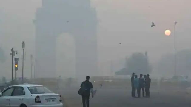 पंजाब से निकल रहा पराली का धुंआ, घुट रहा दिल्ली का दम! गंभीर श्रेणी में AQI