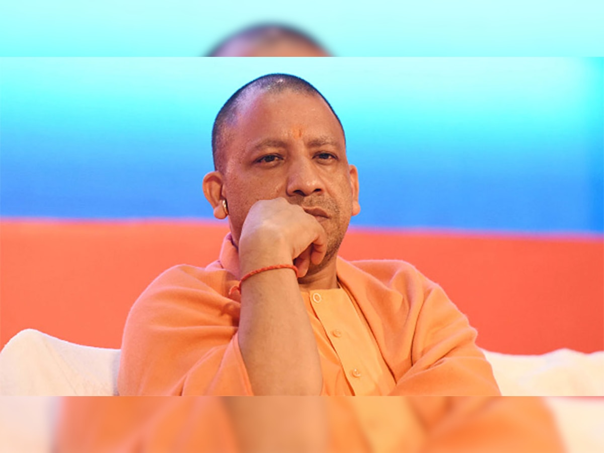 CM Yogi का भ्रष्टाचार पर बड़ा प्रहार, रिश्वत लेने के आरोपी CO को डिमोट कर बनाया SI