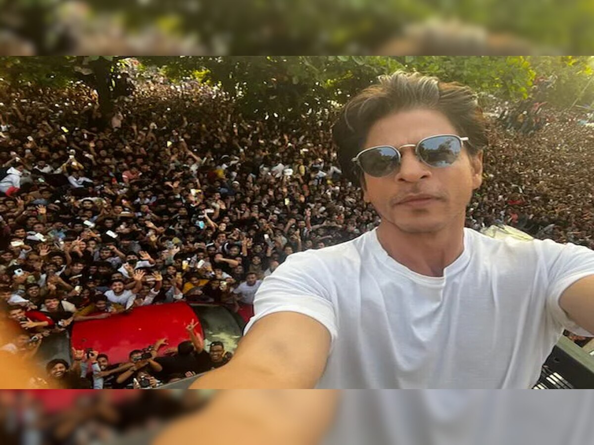 Shahrukh Khan Birthday: इन लोगों के लिए शाहरुख का बर्थडे बना मुसीबत, मन्नत के बाहर हुआ कांड