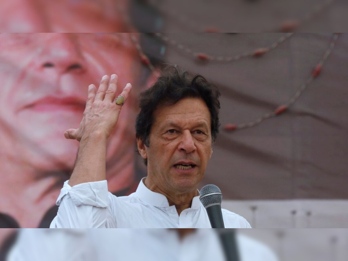 DNA: पाकिस्तान में फिर लौटा खूनी दौर, क्यों इमरान खान पर हुआ हमला? ये है इनसाइड स्टोरी