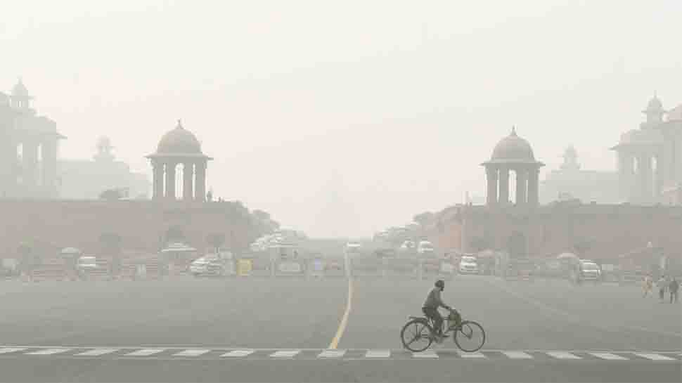 Pollution: दिल्ली में ग्रेप लागू; स्कूल, दफ्तर, ऑड-ईवन को लेकर हाई लेवल मीटिंग Pollution: दिल्ली में ग्रेप लागू; स्कूल, दफ्तर, ऑड-ईवन को लेकर हाई लेवल मीटिंग