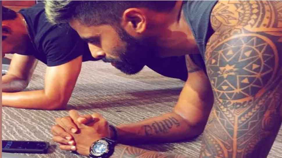 परटस क फट स लकर पतन क नम तक Suryakumar क बड पर ऐस ह टट  कलकशन  T20 World Cup Fashionable cricketer Suryakumar Yadav has many  tattoos on his body 