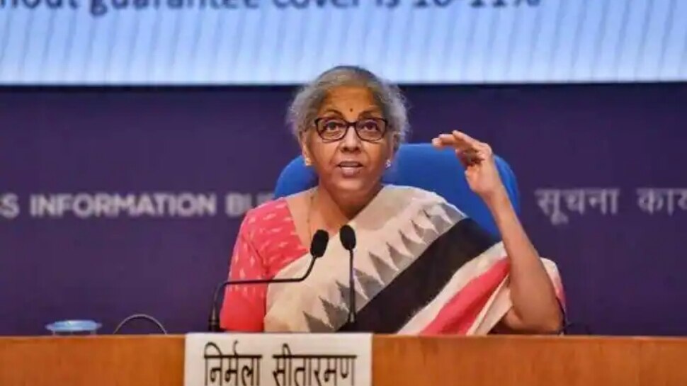 Modi govt Axis Bank: सरकार अब इस बैंक में बेचेगी 1.55% हिस्सेदारी, होगी 4 हजार करोड़ की कमाई !