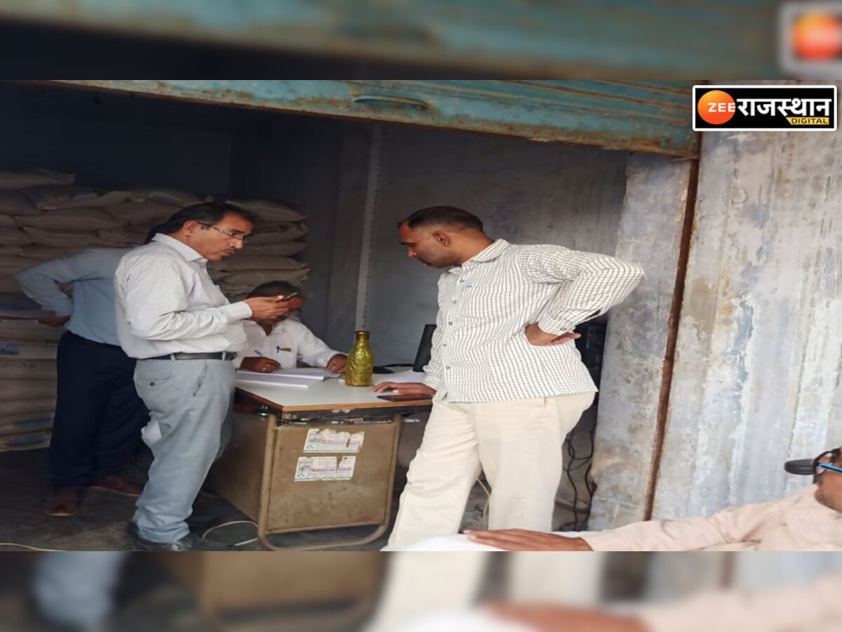 अजीतगढ़: सहकारिता विभाग ने कार्यालय का ताला तोड़ निकाला कई महीनों का रिकॉर्ड 
