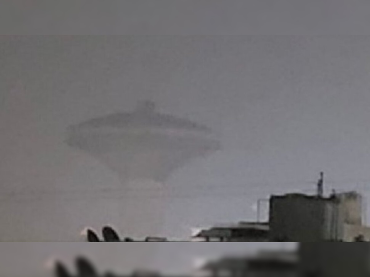 UFO in Delhi: ଦିଲ୍ଲୀରେ ଦେଖାଗଲା UFO!  ସମସ୍ତଙ୍କୁ ଚକିତ କରିଦେଲା ଭାଇରାଲ ଫଟୋ