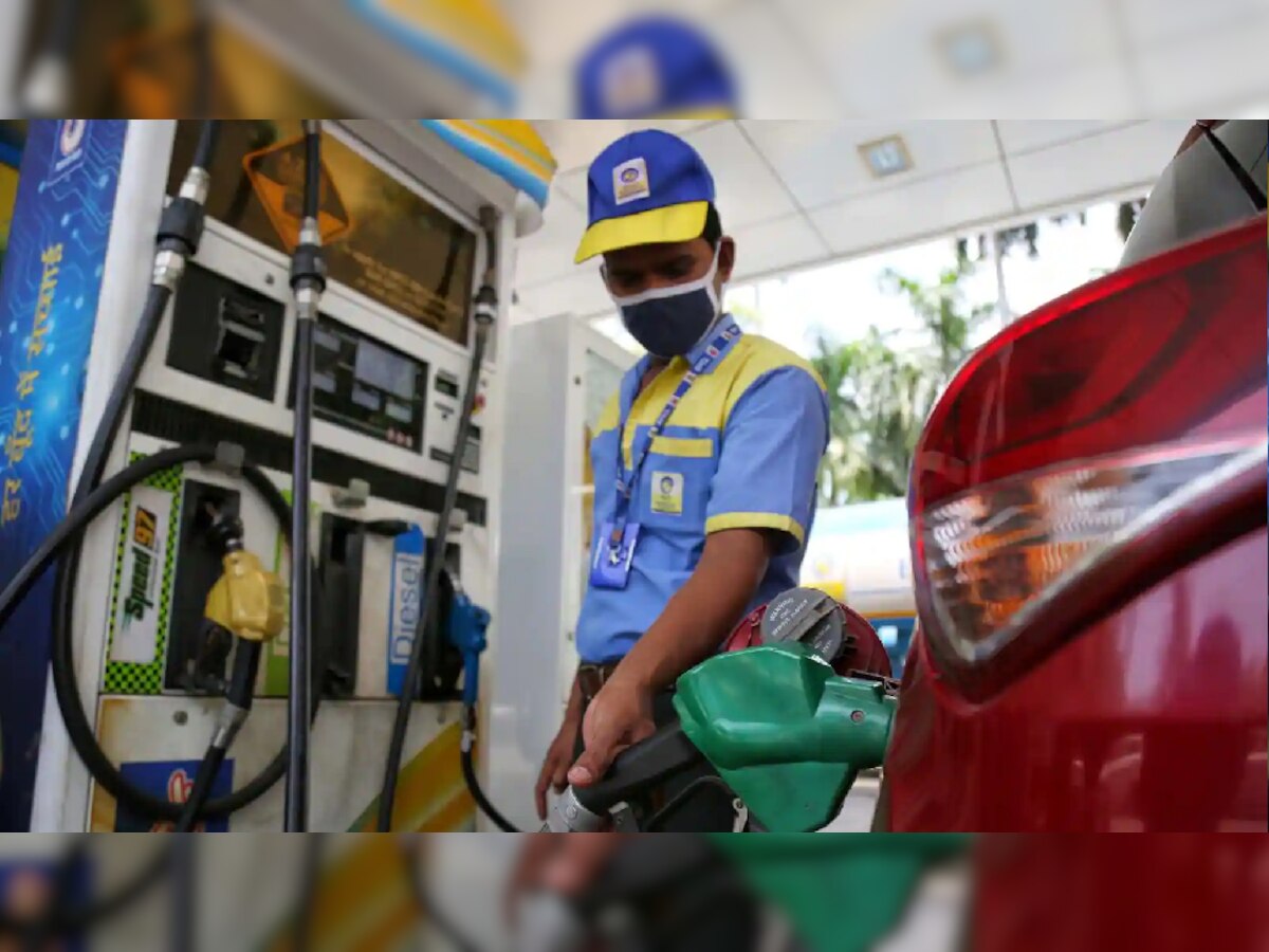 Petrol Diesel Price: ପେଟ୍ରୋଲ-ଡିଜେଲ ମୂଲ୍ୟରେ ପରିବର୍ତ୍ତନ; ଏସବୁ ସହରରେ ଶସ୍ତା ହେଲା ତେଲ, ତୁରନ୍ତ ଚେକ୍ କରନ୍ତୁ ରେଟ୍