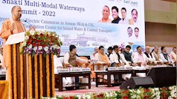 वाराणसी,चंदौली समेत 7 शहरों में गंगा के जरिये होगा कारोबार, CM की पूर्वांचल को सौगात