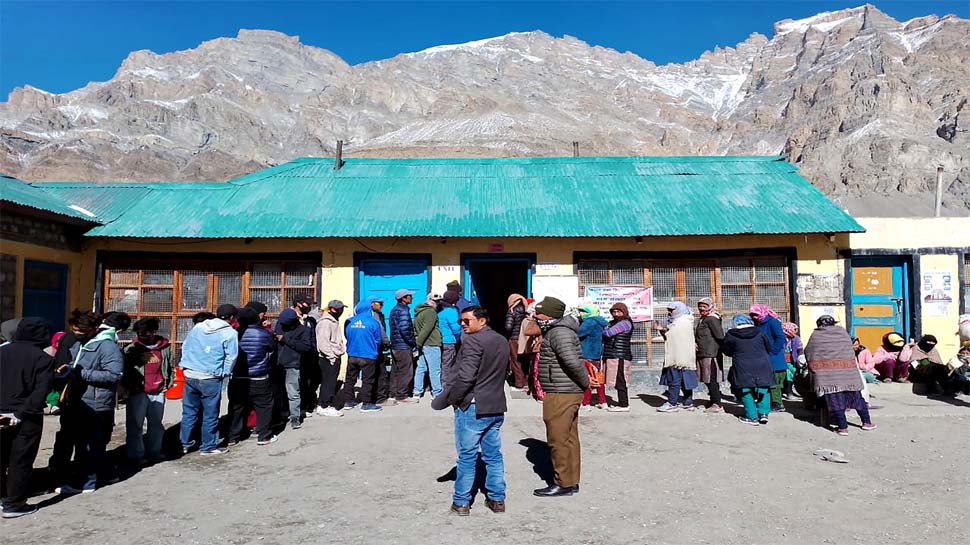Himachal Assembly Election 2022: 67 फीसदी हुई वोटिंग; जानें, कब आएंगे नतीजे ? Himachal Assembly Election 2022: 67 फीसदी हुई वोटिंग; जानें, कब आएंगे नतीजे ?