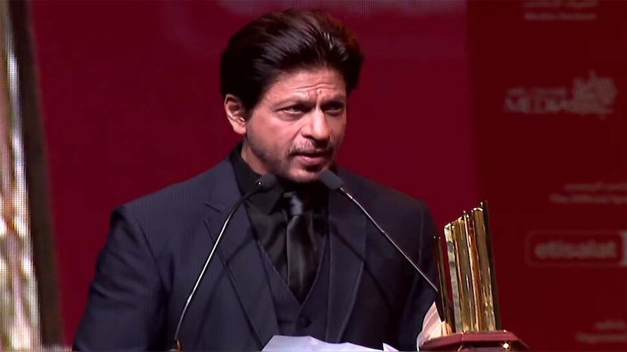 दुबई में शाहरुख खान को मिला ये खास अवार्ड; दिल में उतर जाएगी बादशाह की ये स्पीच 